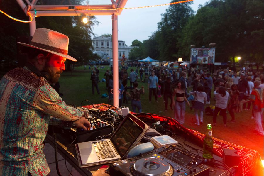 DJ socrates